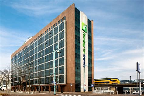 Holiday Inn Express Amsterdam Sloterdijk Station Expedia