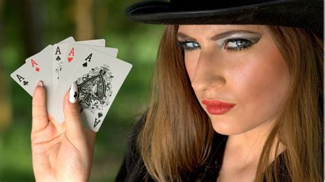 Mujeres Famosas Del Poker