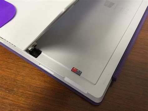 O Microsoft Surface Pro Slot Sd