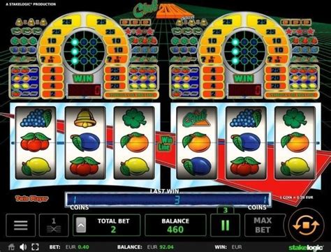 Play Club 2000 Deluxe Slot