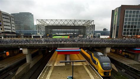 Trem De Schiphol Sloterdijk Station